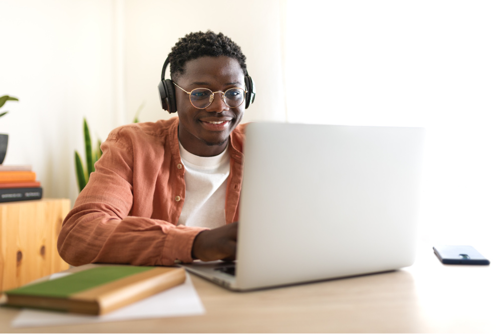 Why Regular Check-Ins Are So Important to Online Learning | ProTrain College